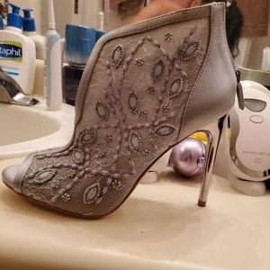 Bcbg shoes/heels 6.5